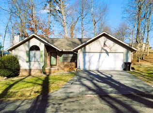 1830 Lake Park Cir, Morristown, TN 37814