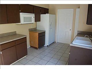 3rd image of 1920 Sarah Louise Dr