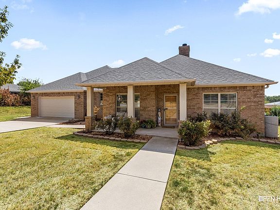 2nd image of 2107 Ruffles Ln
