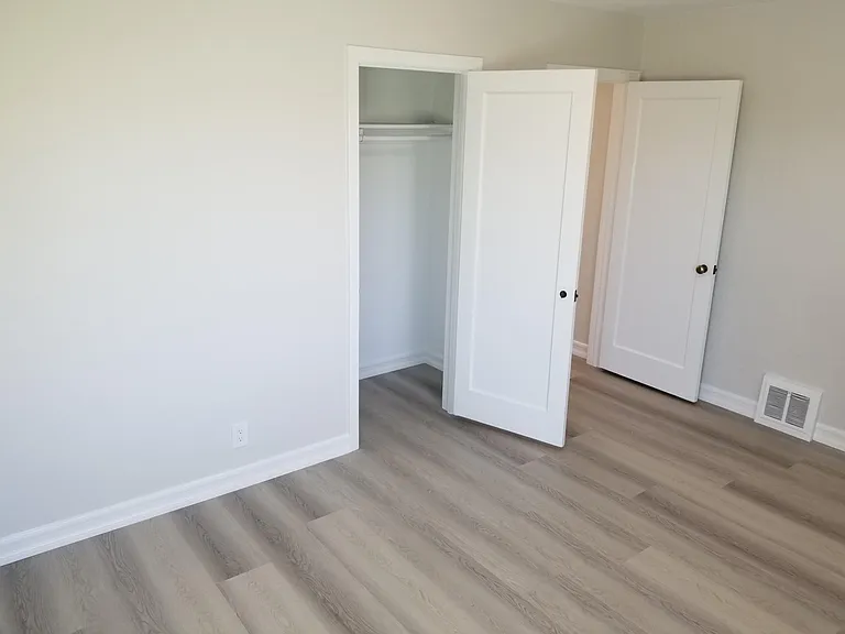 108 42nd Ave — Photo 22