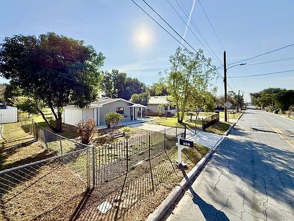 5th image of 1221 Jewel Ave