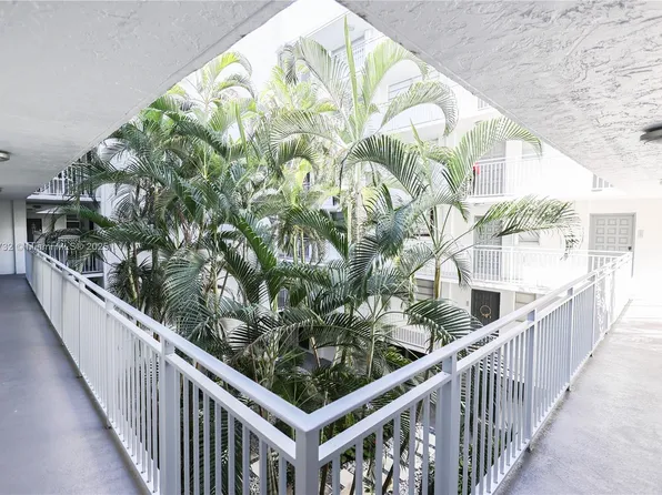 750 NE 64th St APT B306, Miami, FL 33138