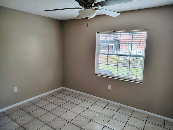 3rd image of 1416 Holden Ave APT A