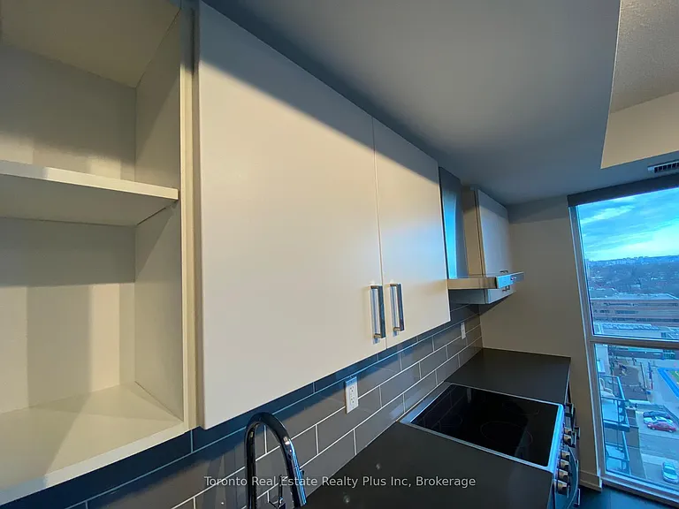 125 Redpath Ave #1111 — Photo 23