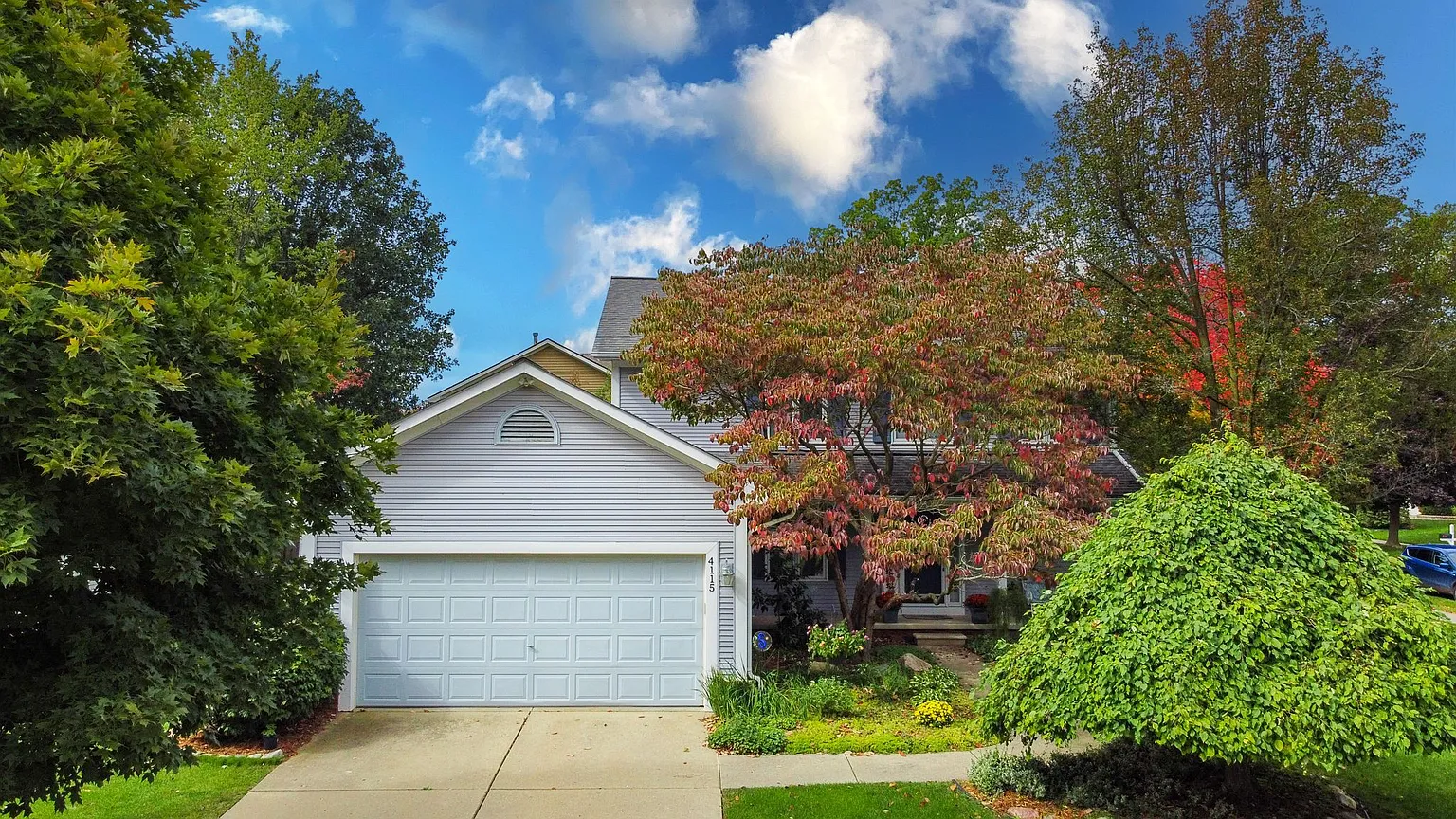 4115 Heatherstone Dr photo 1