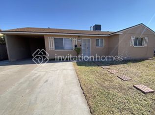 8233 W Clarendon Ave, Phoenix, AZ 85033