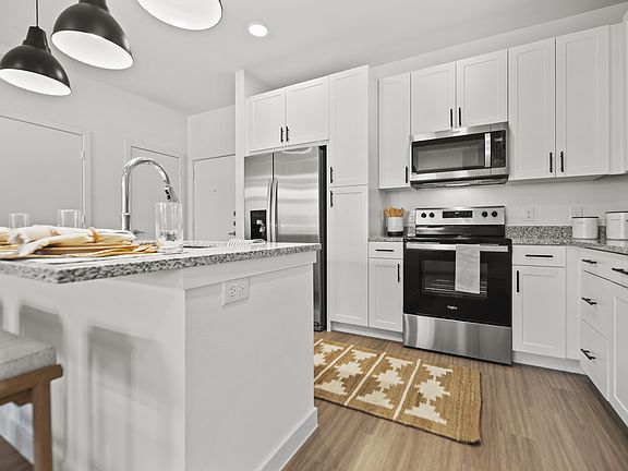 3rd image of 8101 Loyola Ln #1105