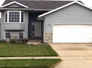 4605 S Wilson Ave, Sioux Falls, SD 57106