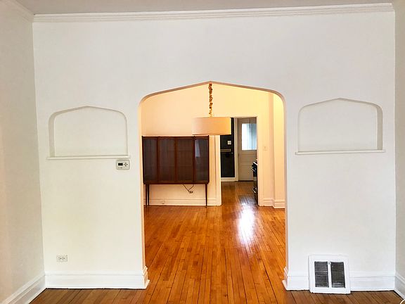 4th image of 2623 W Rice St #1