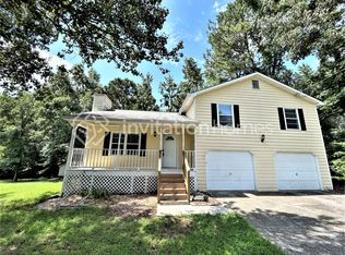 2252 Chateau Dr, Lawrenceville, GA 30043