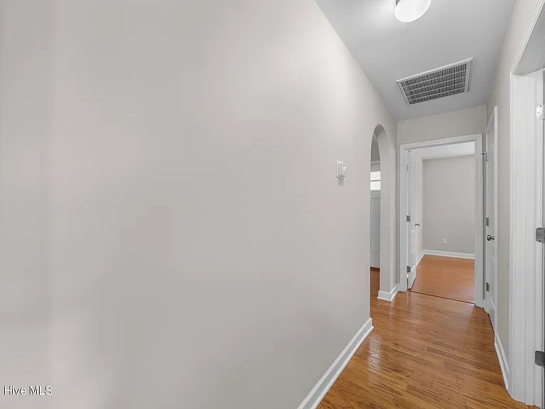 421 Ridgeway Dr — Photo 23