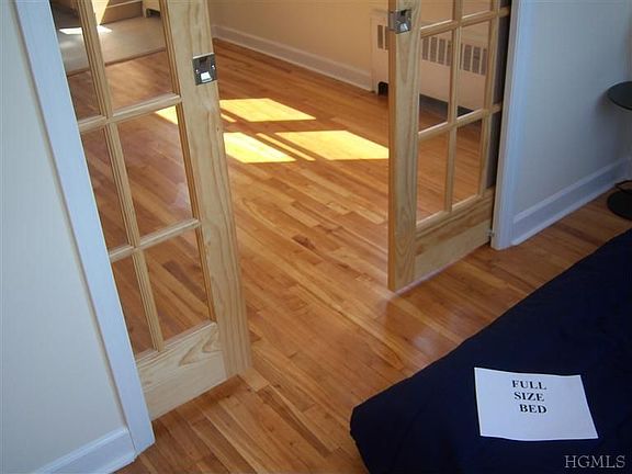 2nd image of 25 Burbank St APT 2a