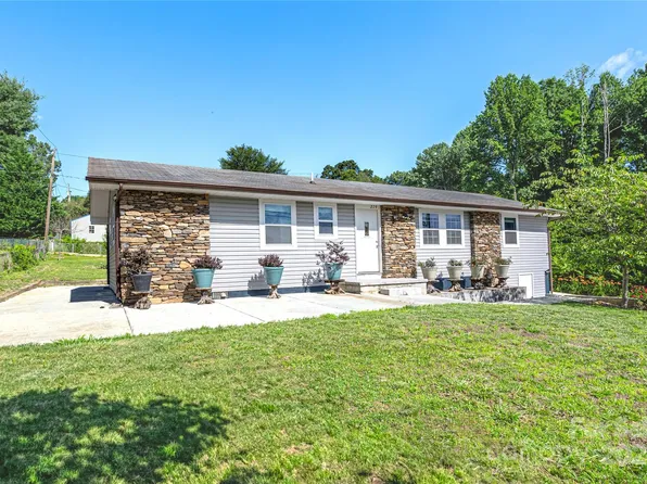 279 Clear Creek Rd, Hendersonville, NC 28792