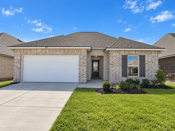 3112 Sapphire Dr, Lake Charles, LA 70607