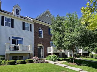 3065 Hughsdale St, Elgin, IL 60124