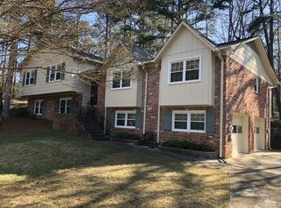 3541 Oakdale Dr, Mountain Brook, AL 35223