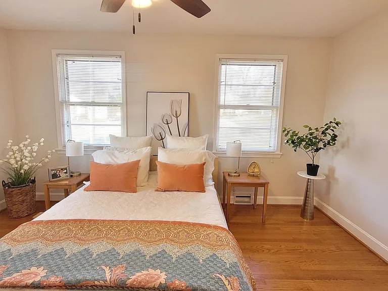 7109 Peachtree Rd — Photo 14