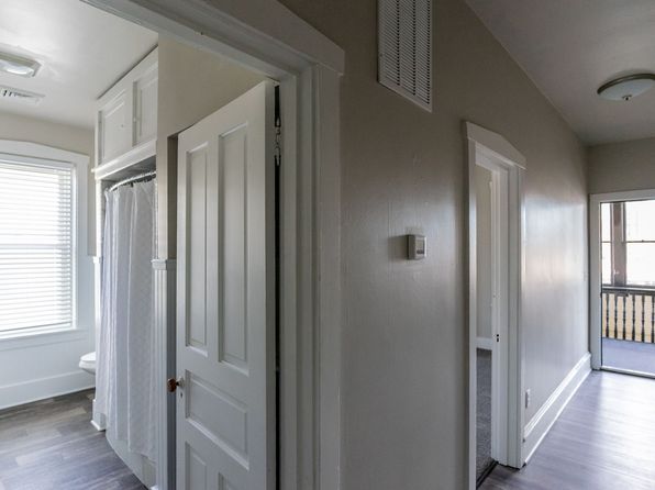 101-105 S Market St #4-201