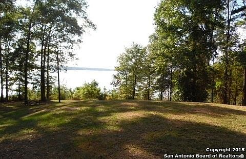 4th image of 70 Lakeside Dr