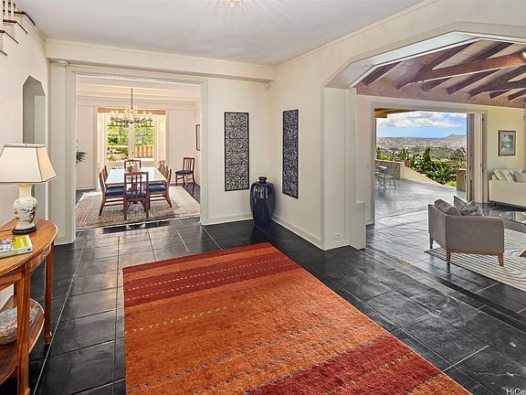 2nd image of 2475 Makiki Heights Dr