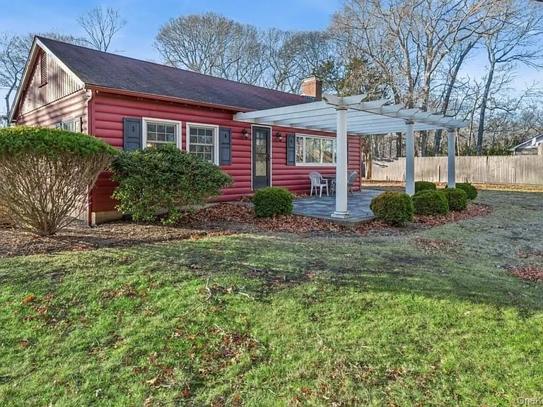1850 Sterling Rd — Photo 8