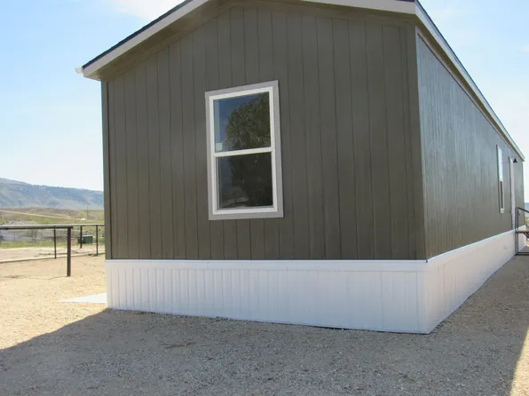 111 Yucca Cir, Mills, WY 82604