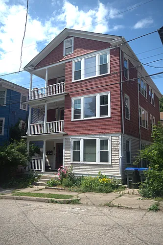 218 Howell St #2 Photo 1