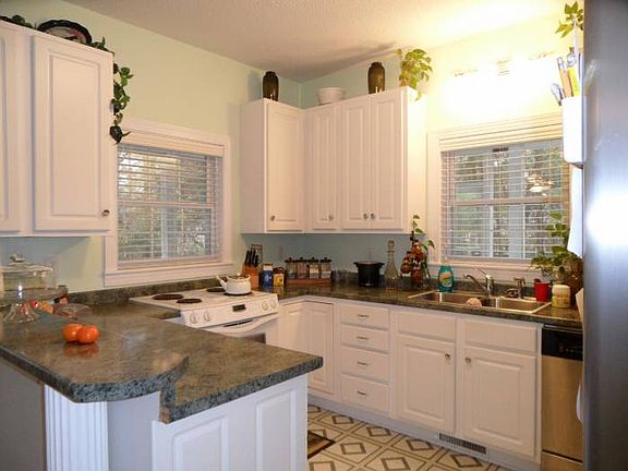 5th image of 748 Albemarle Pl