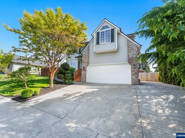 2124 Baines Blvd, Hubbard, OR 97032