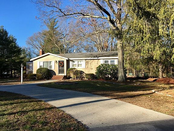 3rd image of 86 Polillio Ave