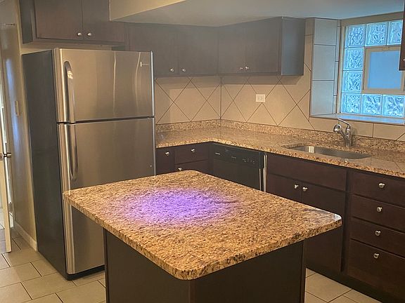 4th image of 3104 N Davlin Ct Unit G