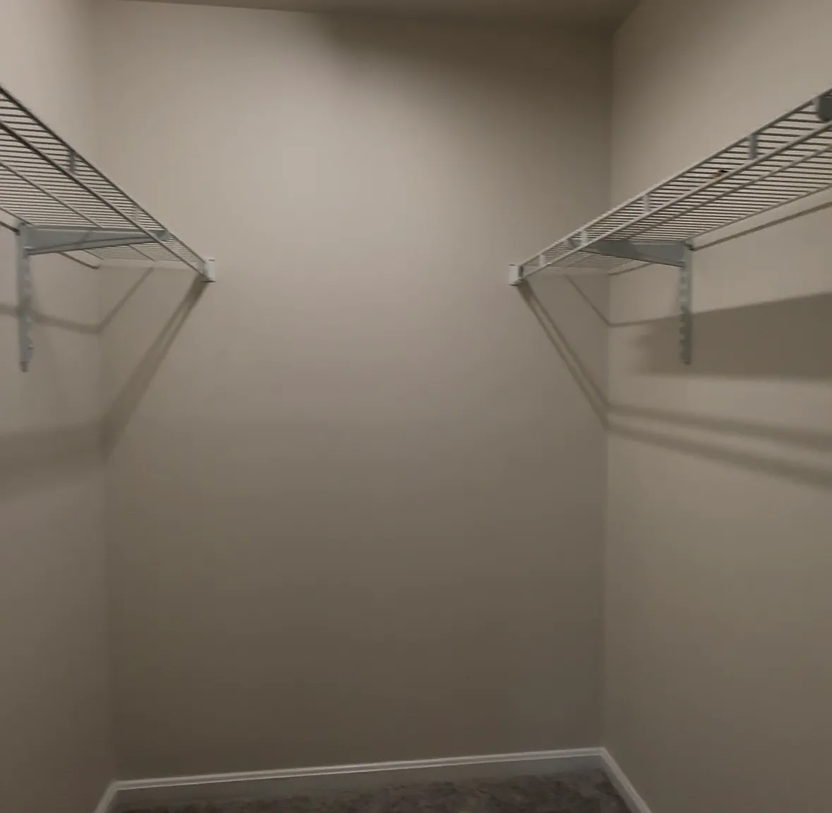 2 bed, 925 sqft, $2,100 — Photo 4