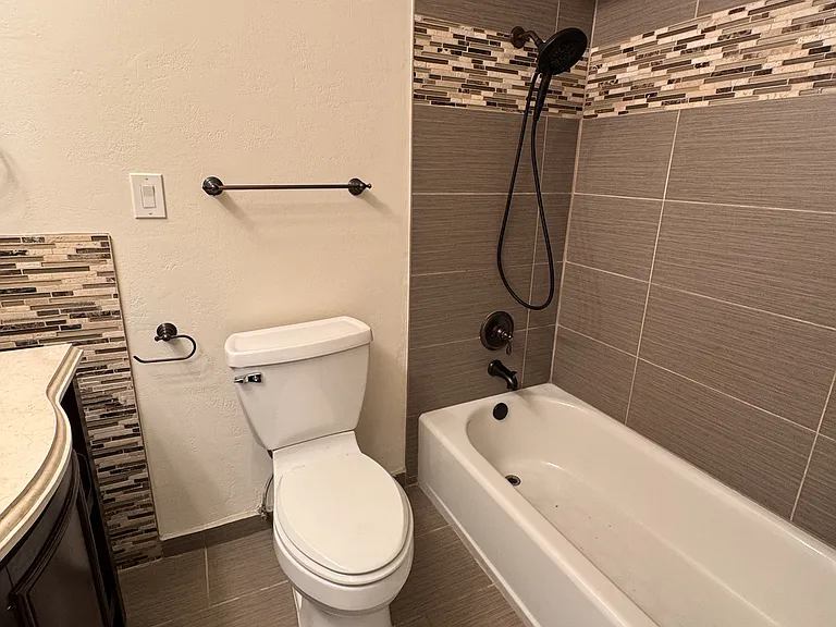 6455 La Jolla Blvd #309 — Photo 11