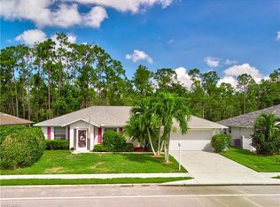 869 Charlemagne Blvd, Naples, FL 34112