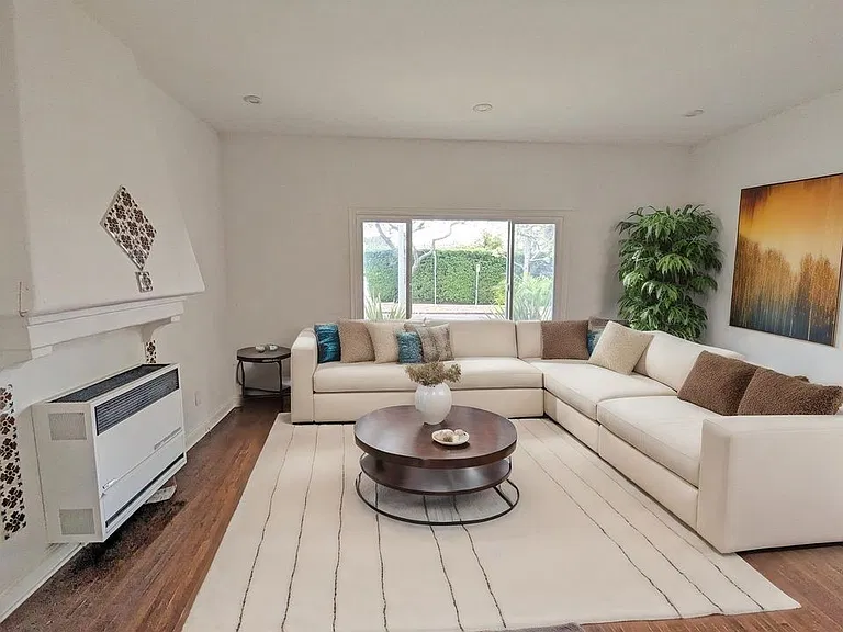 1303 S Cloverdale Ave #2 — Photo 5