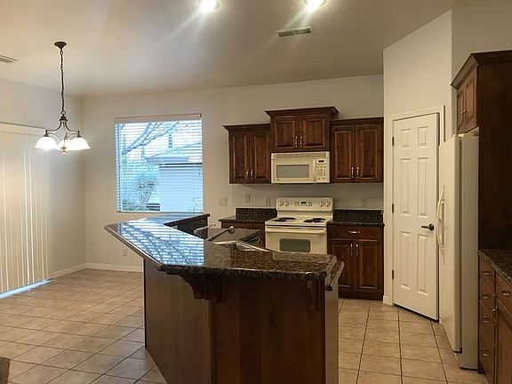 5th image of 1050 N Sundown Dr