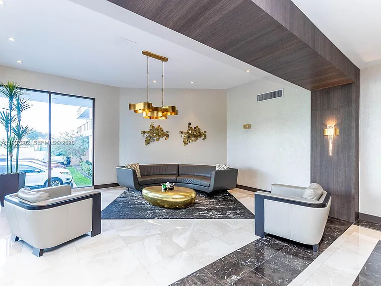 20505 E Country Club Dr #634 — Photo 4