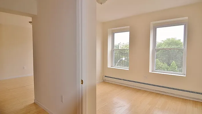 Rented by Artifact.co | media 12