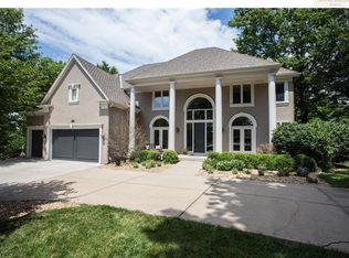 9629 Falcon Ridge Dr, Lenexa, KS 66220