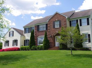 75 Fairmount Rd, Long Valley, NJ 07853