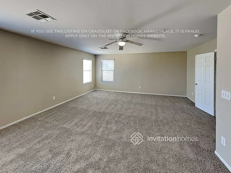 12808 N Main St — Photo 10