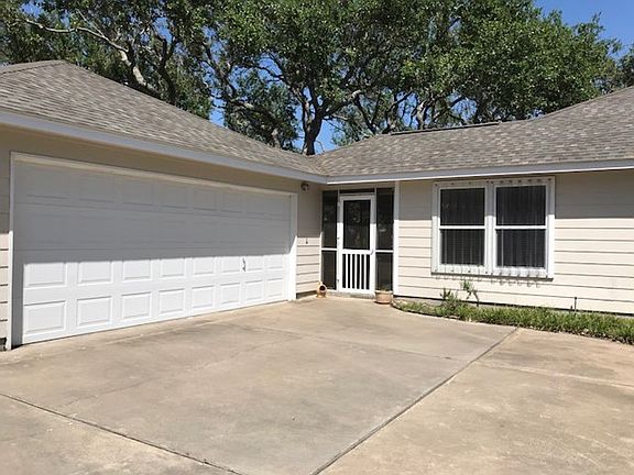 3rd image of 113 N Sierra Woods Dr