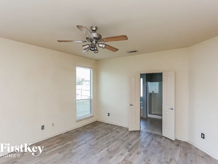 14413 Artesia Ct — Photo 7
