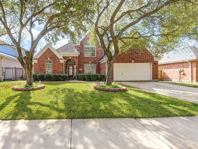 14007 Briar Heath Dr — Photo 1