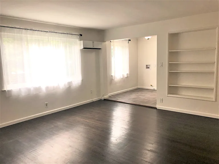 430 N El Molino Ave #A — Photo 6