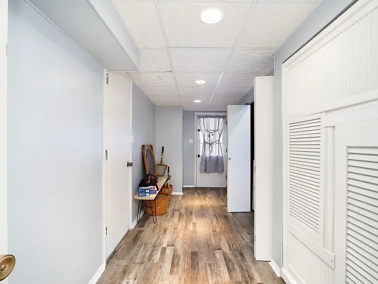 411 Timberwick Pl — Photo 33