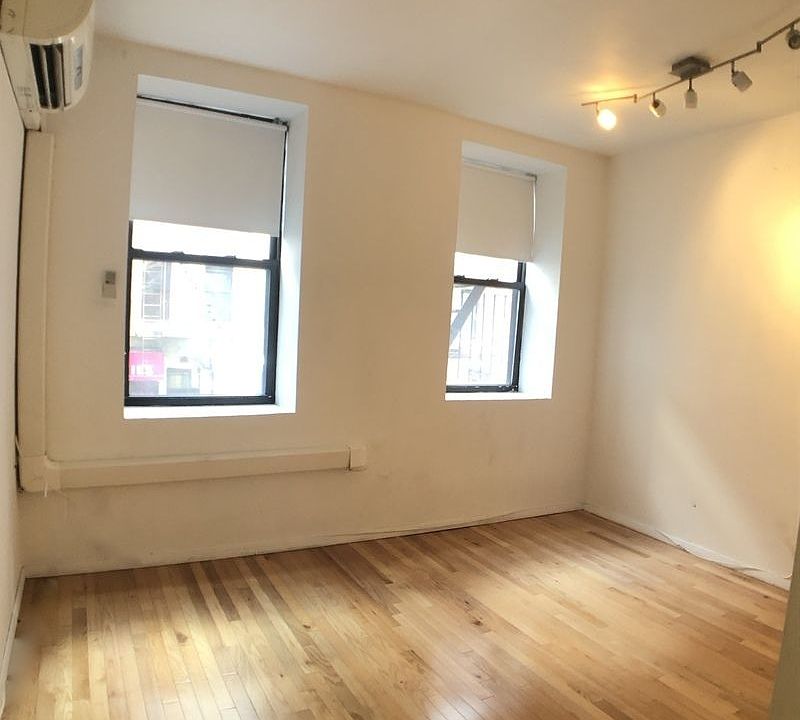 1st image of 189 Orchard St APT 2S