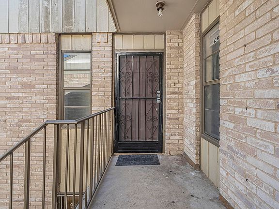 3rd image of 100 E Hillside Rd APT 202