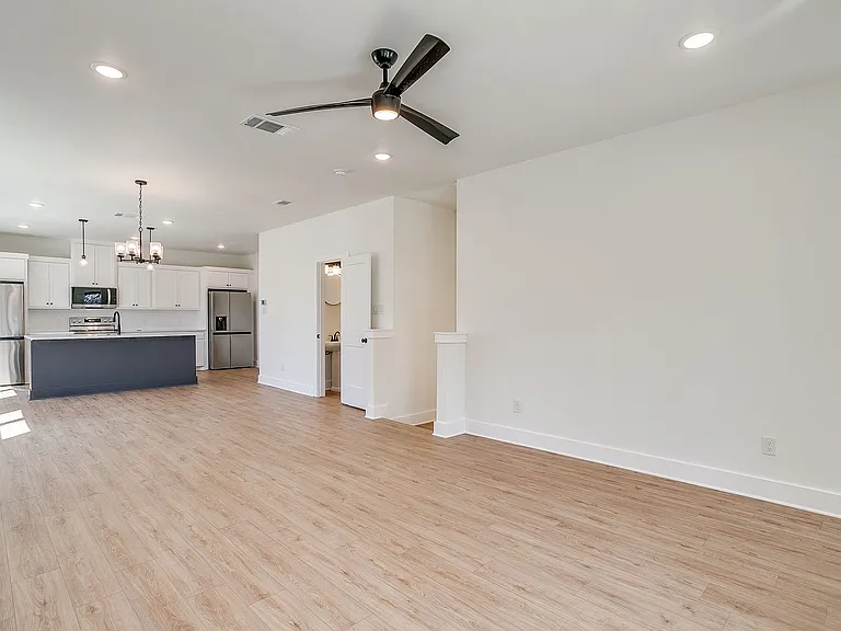 2320 Benbrook Blvd — Photo 17