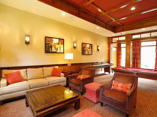 The Lodge at Crossroads